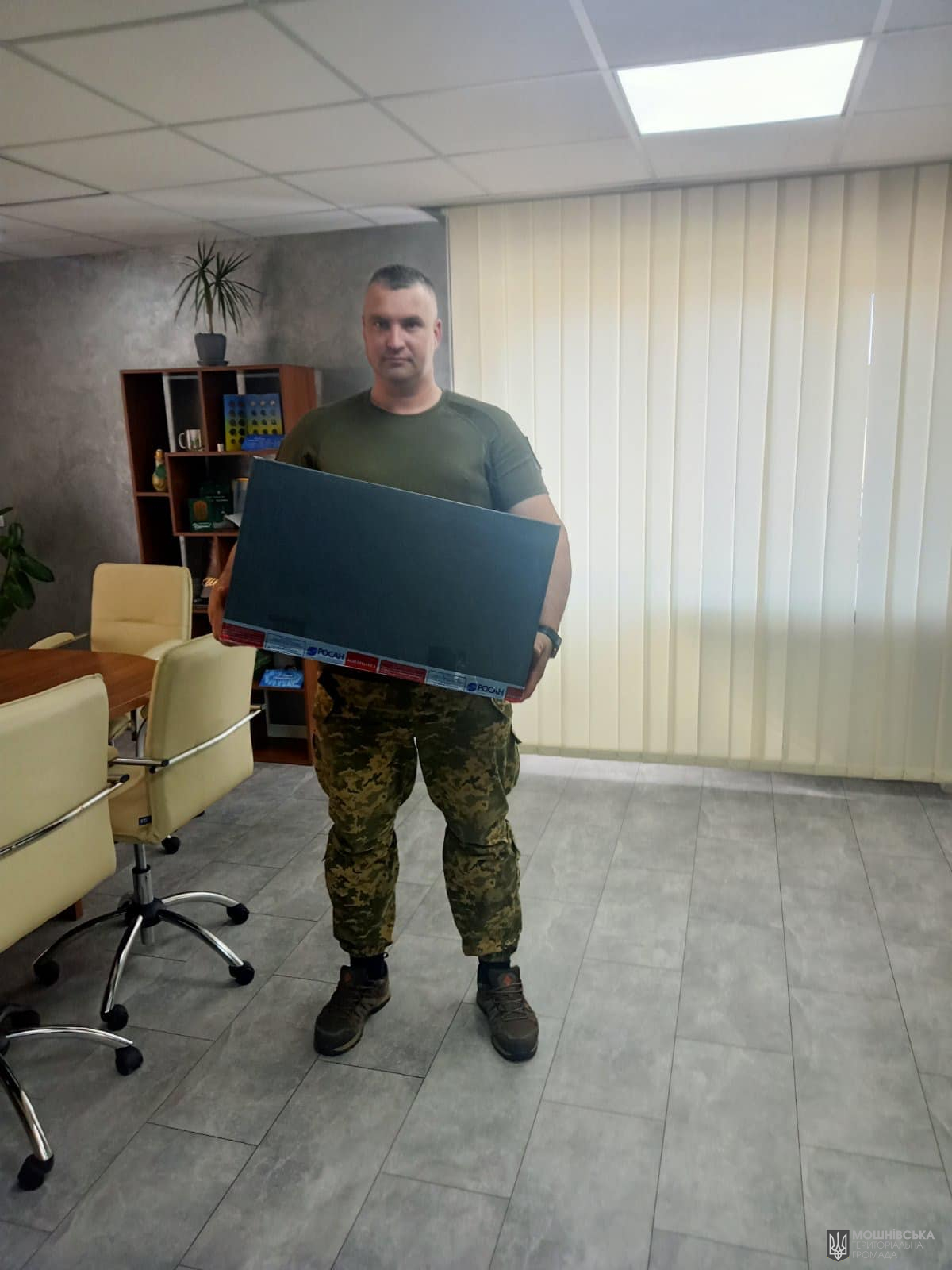 ПОДЯКА ВІД МУЖНІХ ОБОРОНЦІВ 44 ОМБр ПОДЯКА ВІД МУЖНІХ ОБОРОНЦІВ 44 ОМБр