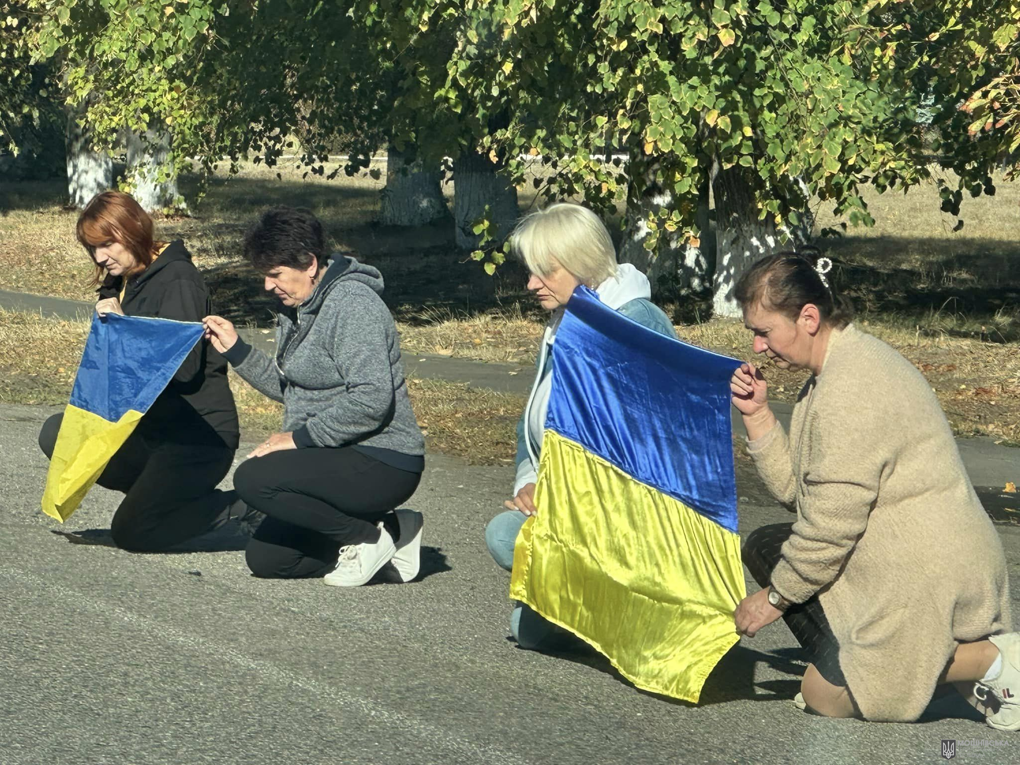 Мошнівська територіальна громада, вся Україна віддали останню шану провівши до життя вічного свого земляка Українського Воїна Захисника Мошнівська територіальна громада, вся Україна віддали останню шану провівши до життя вічного свого земляка Українського Воїна Захисника