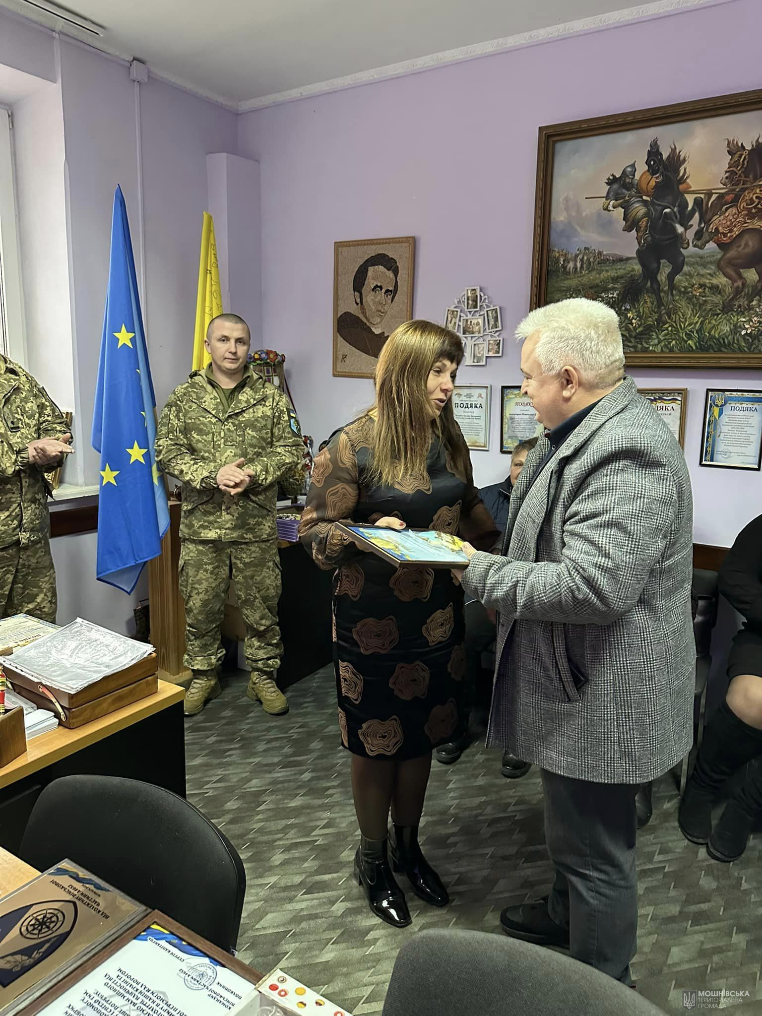 ПРИВІТАННЯ ВОЛОНТЕРАМ ВІД МОШНІВСЬКОГО СІЛЬСЬКОГО ГОЛОВИ БОГДАНА ШКАРБУТИ ПРИВІТАННЯ ВОЛОНТЕРАМ ВІД МОШНІВСЬКОГО СІЛЬСЬКОГО ГОЛОВИ БОГДАНА ШКАРБУТИ
