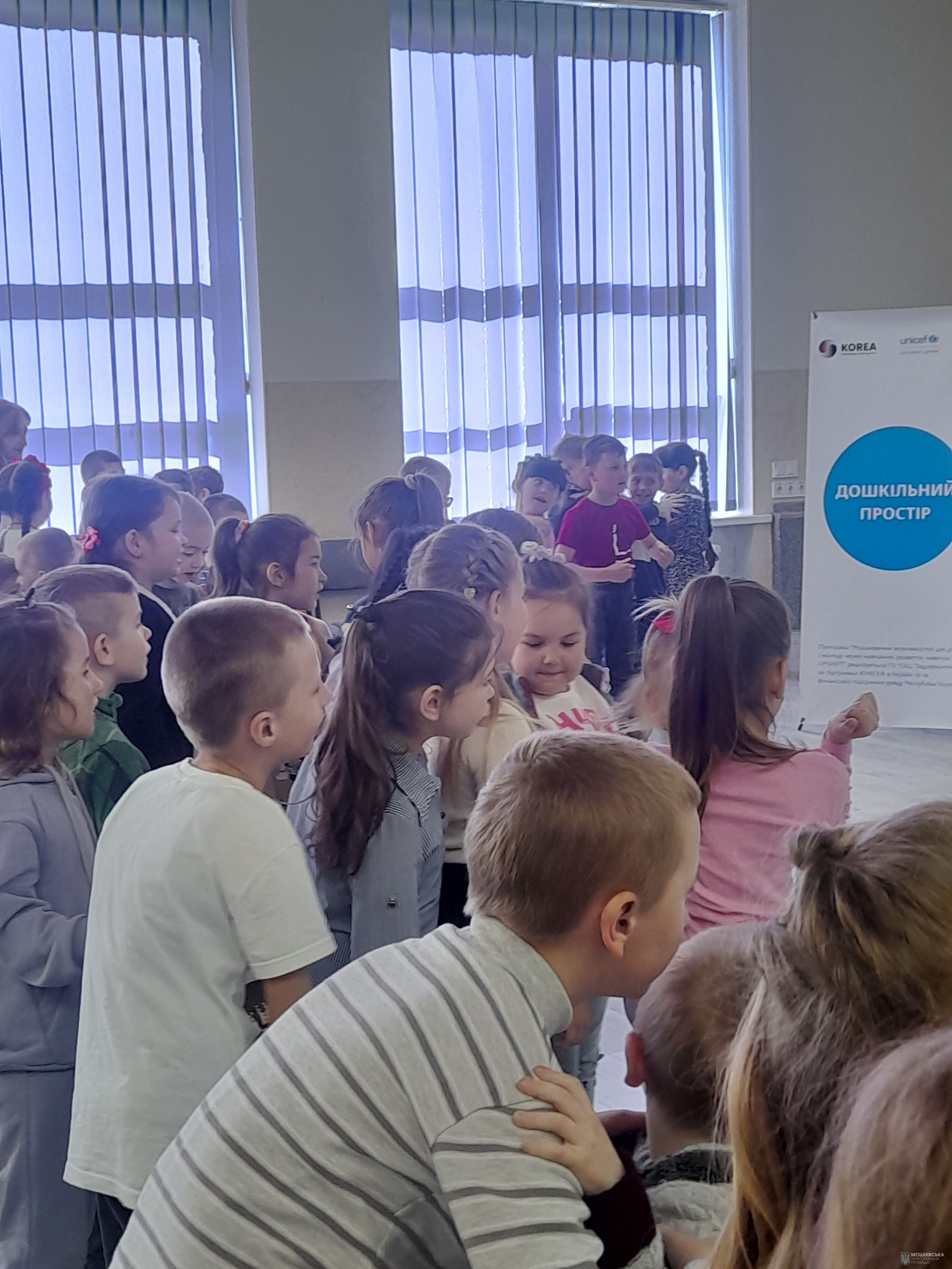 «Вау-випускний з Тьотею Пандою» «Вау-випускний з Тьотею Пандою»