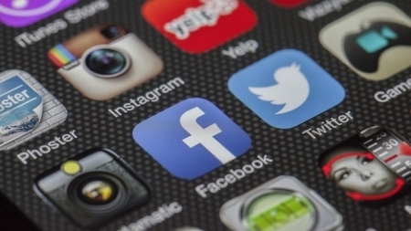 Яку інформацію не варто публікувати в соціальних мережах: П'ять важливих порад