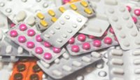МОЗ закликає не вживати антибіотики для профілактики COVID-19